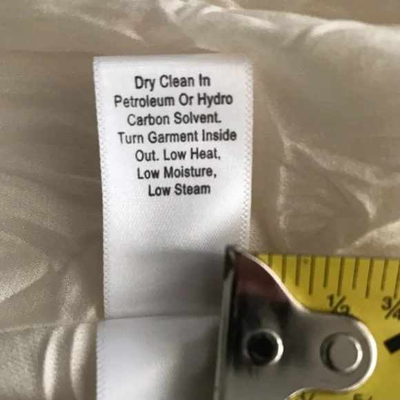 St. John Collection silk skirt SZ 18 - Picture 8 of 8